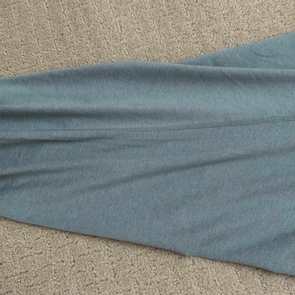 Vuori Halo Joggers. Women’s size L. - Picture 8 of 9